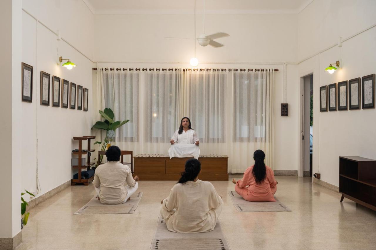 The Sacred Lotus Ayurveda Wellness Retreat Otel Kochi Dış mekan fotoğraf